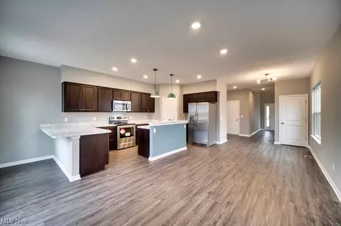 259 S Logan St, Elyria, OH 44035 photo 8