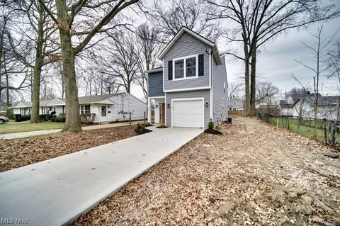 259 S Logan St, Elyria, OH 44035 photo 3