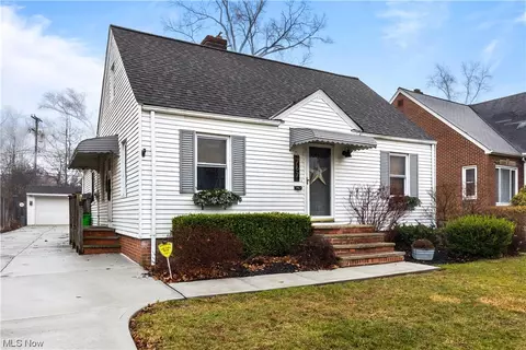 Exterior - 767 E 232nd St, Euclid, OH 44123 photo 2 of 7