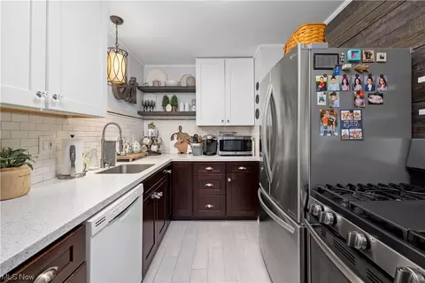Kitchen - 767 E 232nd St, Euclid, OH 44123 photo 4 of 5