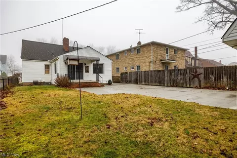 Exterior - 767 E 232nd St, Euclid, OH 44123 photo 5 of 7