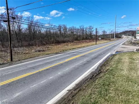 E Pike, Cambridge, OH 43725