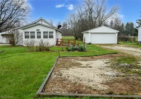 1176 Eastwood Ave, Tallmadge, OH 44278