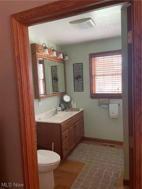 911 N 3rd St, Dennison, OH 44621 photo 9