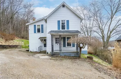 4129 3rd St SE, New Philadelphia, OH 44663