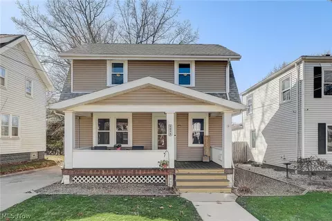 1034 Woodward Ave, Akron, OH 44310