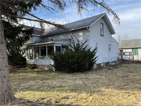 34880 Law Rd, Grafton, OH 44044