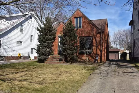 4104 Dawnshire Dr, Parma, OH 44134