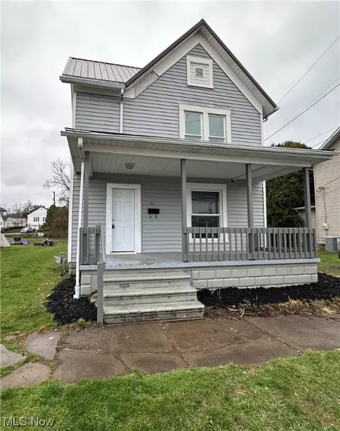 152 Neighbor St, Newcomerstown, OH 43832