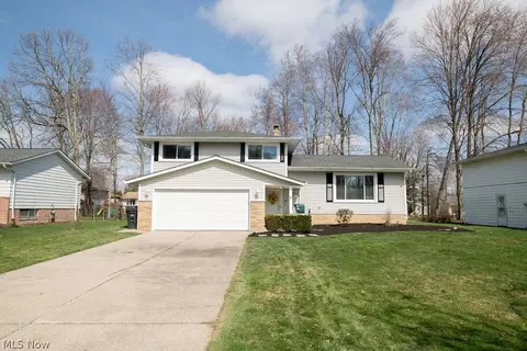 33295 Outley Park Dr, Solon, OH 44139