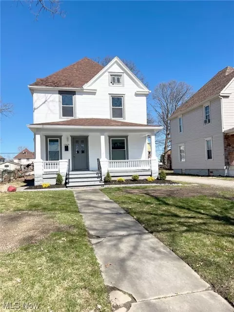 1969 E 31st St, Lorain, OH 44055