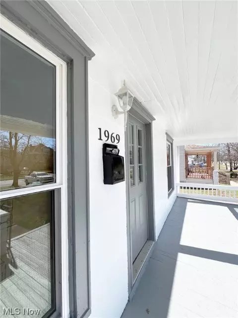 Exterior - 1969 E 31st St, Lorain, OH 44055 photo 5 of 7