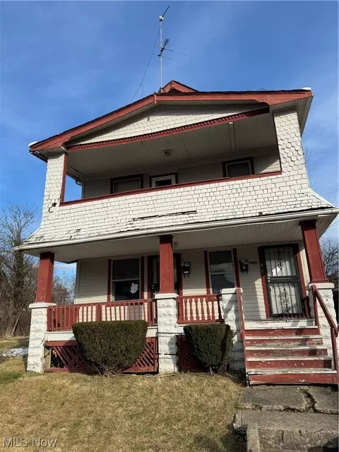 3805 E 142nd St, Cleveland, OH 44128