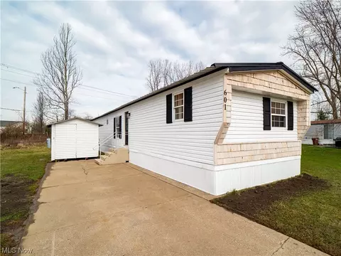 360 S Main St #601, West Salem, OH 44287