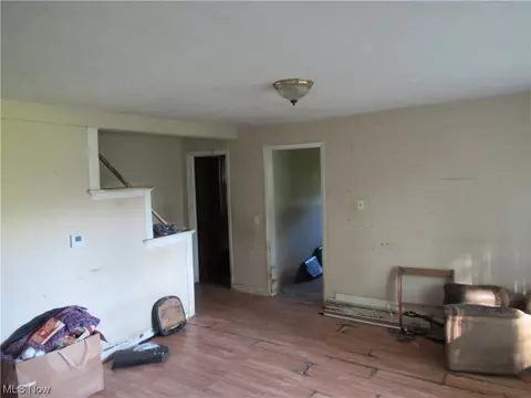 Living - 331 E 16th St, Ashtabula, OH 44004 photo 1 of 6