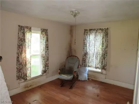 Living - 331 E 16th St, Ashtabula, OH 44004 photo 5 of 6