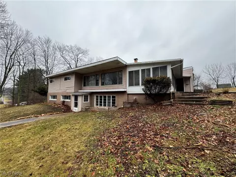4802 Lower Elkton Rd, Leetonia, OH 44431