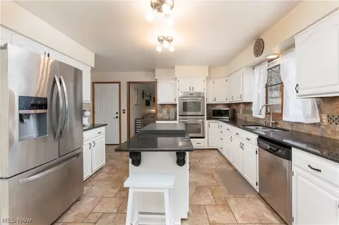 6661 Big Spring Ave NE, Canton, OH 44721 photo 8