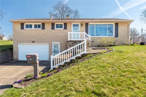 724 Fairlane Ave SW, Canton, OH 44710