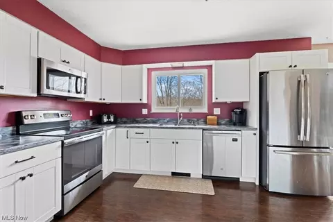 Kitchen - 85 Fleming Dr, Vincent, OH 45784 photo 4 of 4
