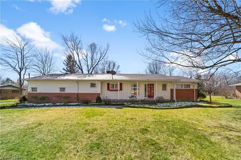 35110 Dixon Rd, Willoughby Hills, OH 44094