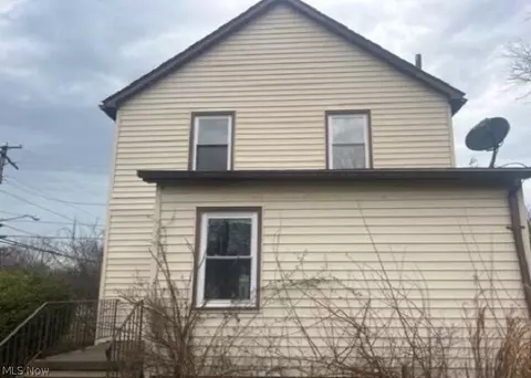 804 Dewitt St, Lorain, OH 44055 photo 2