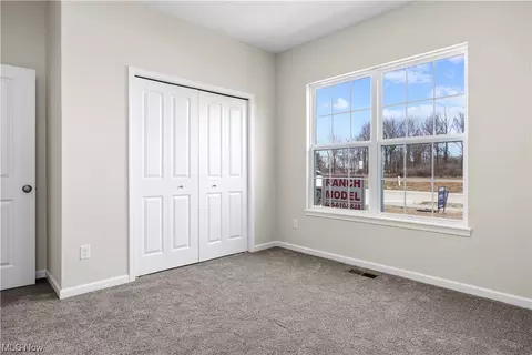 Bedroom - 101 W Spring Dr, Elyria, OH 44035 photo 2 of 3