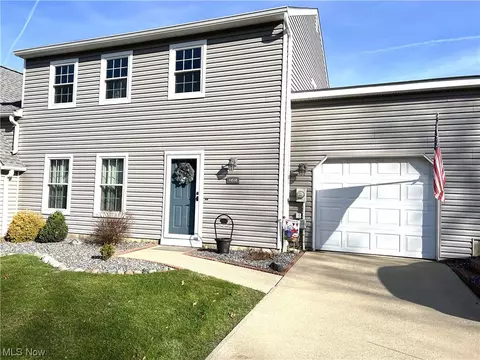 14538 Cross Creek Ln, North Royalton, OH 44133