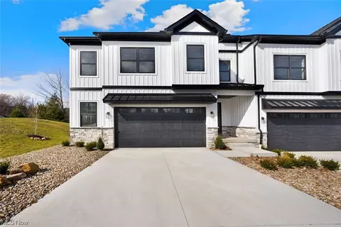 4504 Hope Ct, Westlake, OH 44145