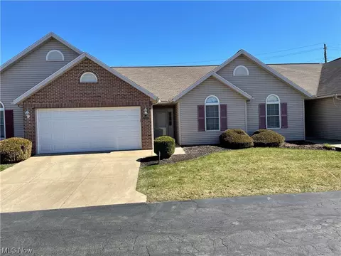 1420 Channonbrook St SW #6-B, Canton, OH 44710