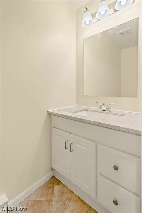 Bath - 114 Wynn Ave, Elyria, OH 44035 photo 1 of 3