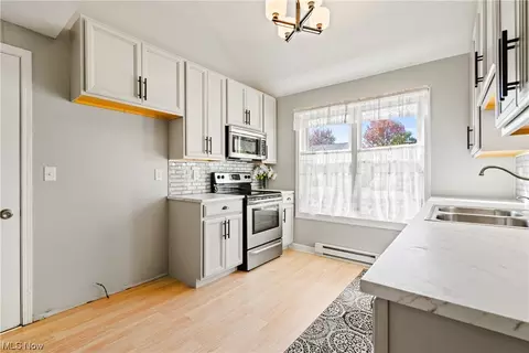 Kitchen - 114 Wynn Ave, Elyria, OH 44035 photo 1 of 2