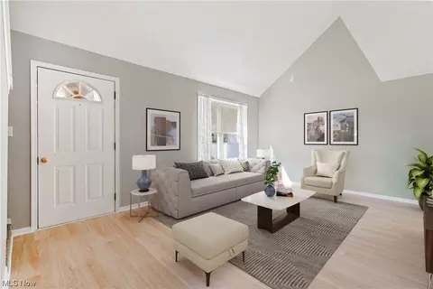 Living - 114 Wynn Ave, Elyria, OH 44035 photo 1 of 3