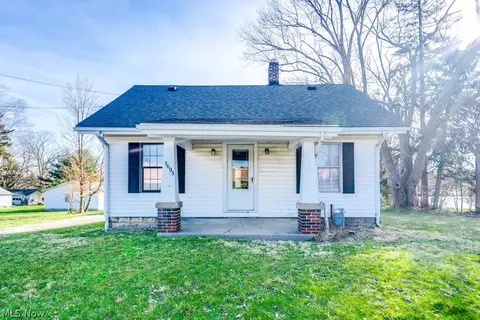 3693 Fishcreek Rd, Stow, OH 44224