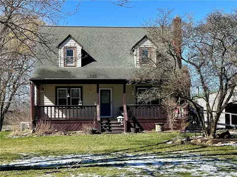 13640 Durkee Rd, Grafton, OH 44044