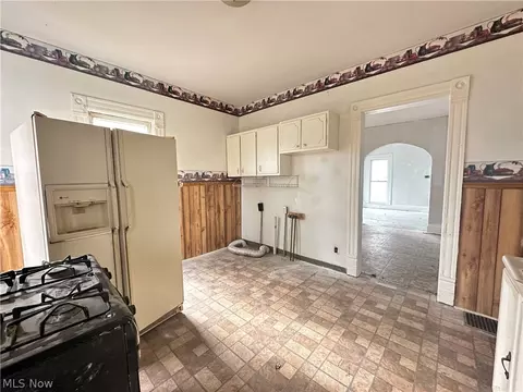 1414 W 6th St, Ashtabula, OH 44004 photo 5