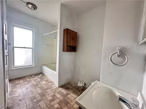 1414 W 6th St, Ashtabula, OH 44004 photo 14