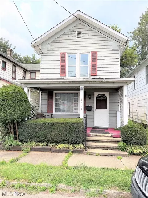 1621 Maple Ave, Wellsville, OH 43968