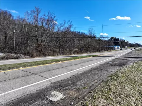 E Pike, Cambridge, OH 43725