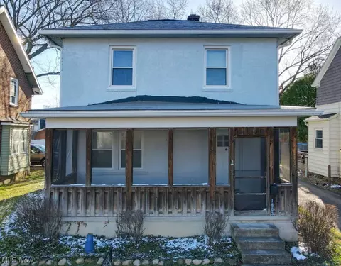 1603 Larch St, Akron, OH 44301