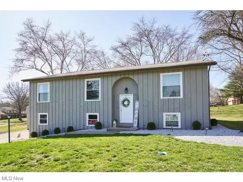 3416 Mark Ln, Norton, OH 44203