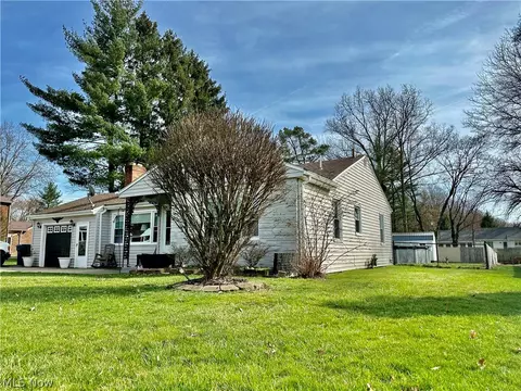 Exterior - 775 Brookfield Ave, Boardman, OH 44512 photo 3 of 7