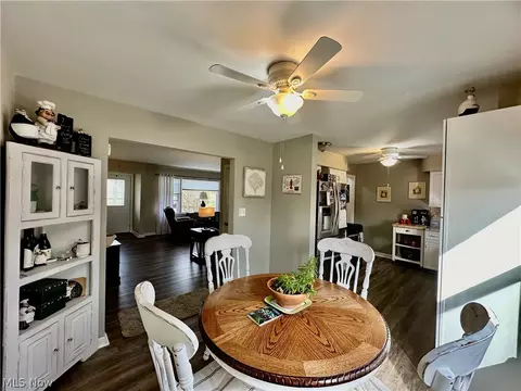 Dining - 775 Brookfield Ave, Boardman, OH 44512 photo 2 of 3