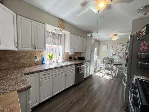 Kitchen - 775 Brookfield Ave, Boardman, OH 44512 photo 1 of 5