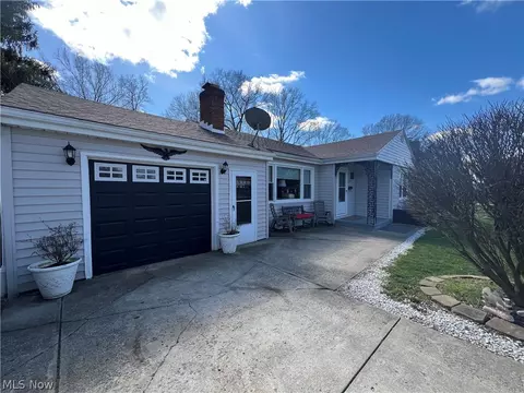 Exterior - 775 Brookfield Ave, Boardman, OH 44512 photo 2 of 7