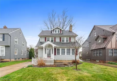 164 E 207th St, Euclid, OH 44123