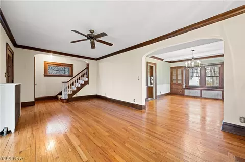 164 E 207th St, Euclid, OH 44123 photo 6