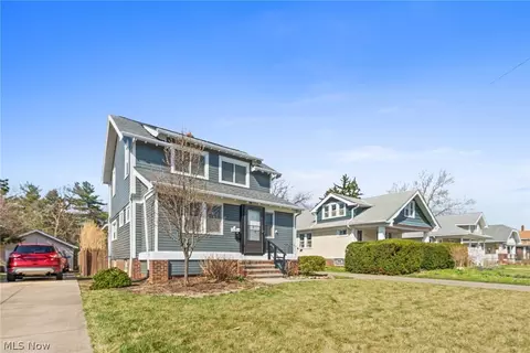 3916 W 162nd St, Cleveland, OH 44111
