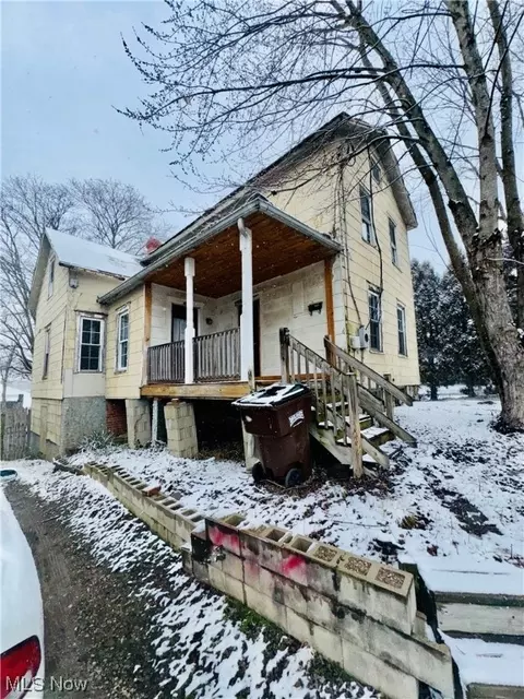 915 Front St, Marietta, OH 45750