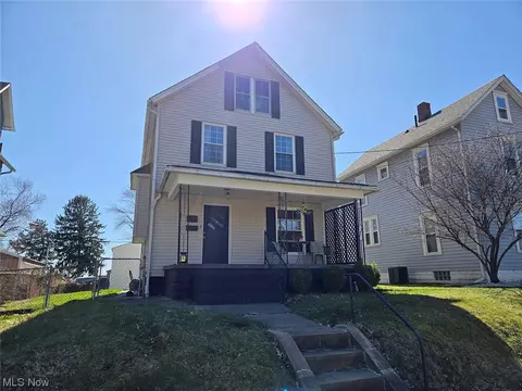 816 22nd St NW, Canton, OH 44709